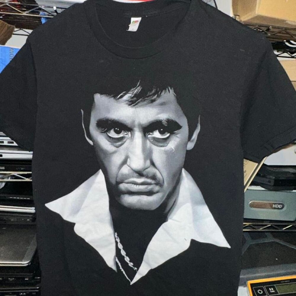 Fruit-of-the-loom Men's Black and White T-shirt